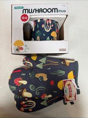 Cottage Core Mushroom Ceramic 20oz Mug with Matching Oven Mitt Set -